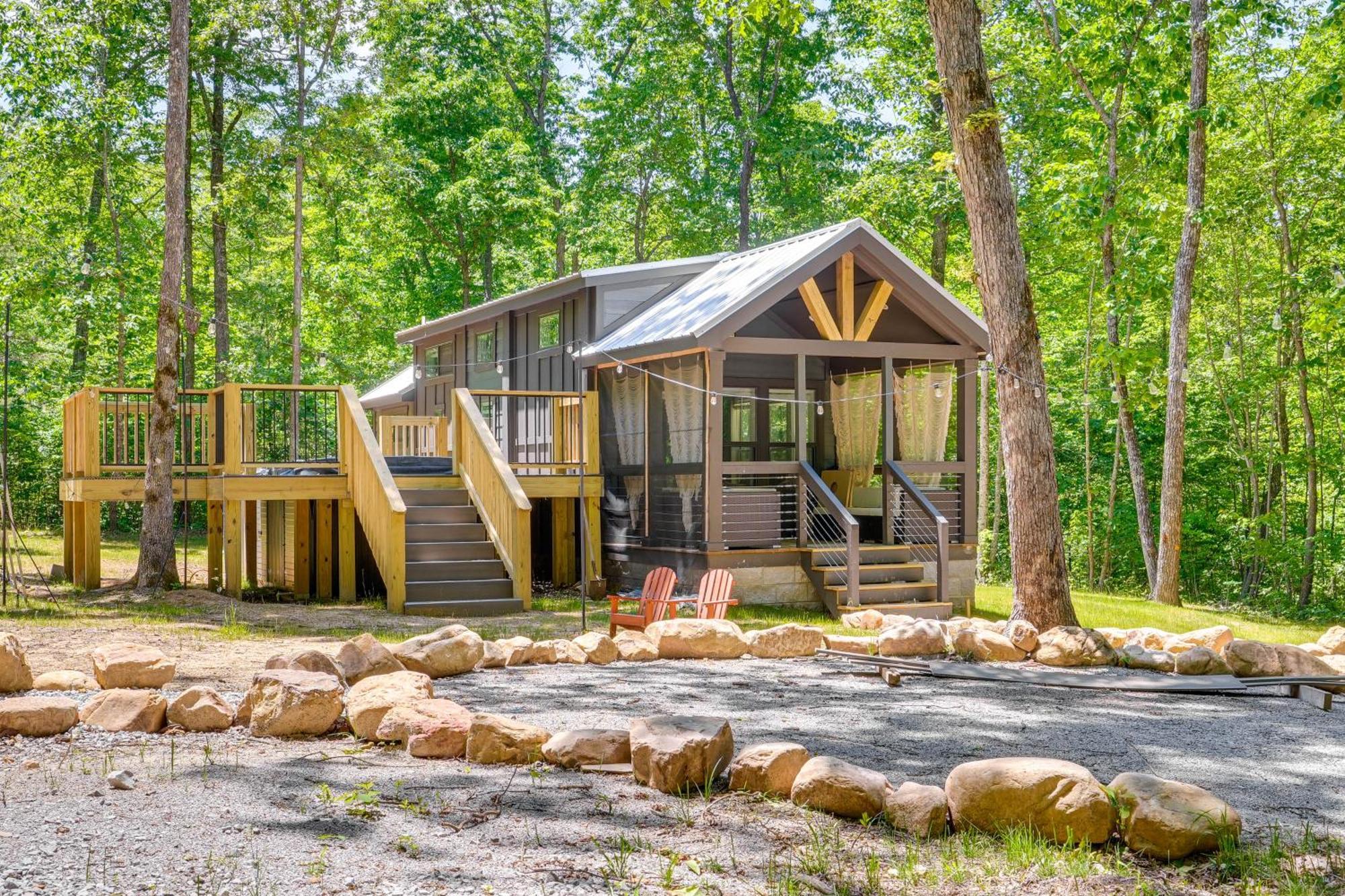 Monteagle Cabin With Swim Spa, Sauna And Fire Pit! מראה חיצוני תמונה