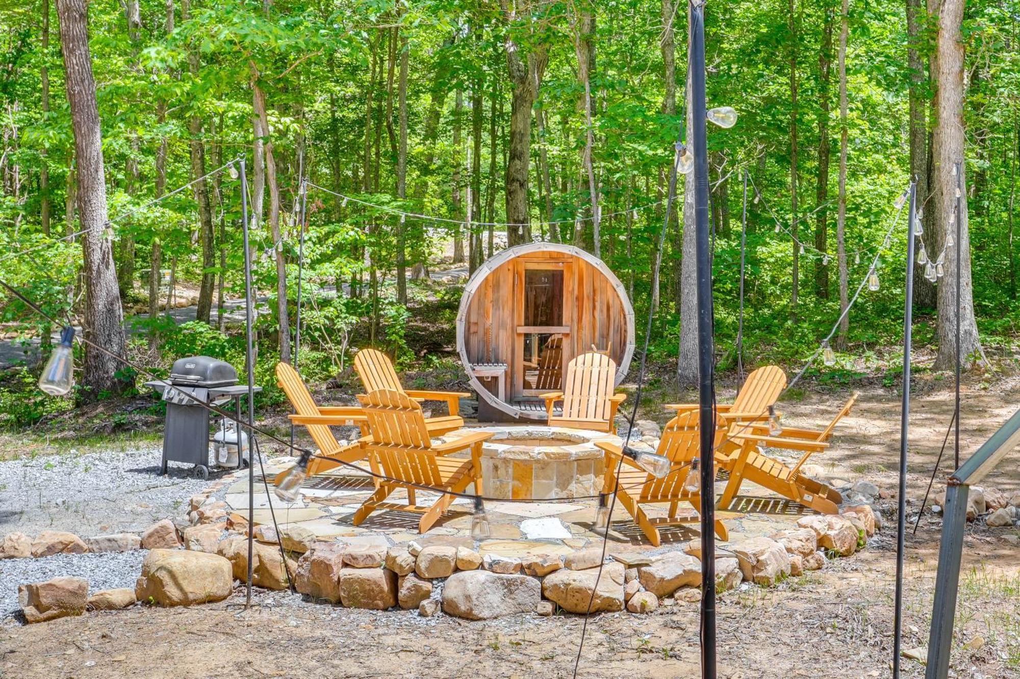 Monteagle Cabin With Swim Spa, Sauna And Fire Pit! מראה חיצוני תמונה